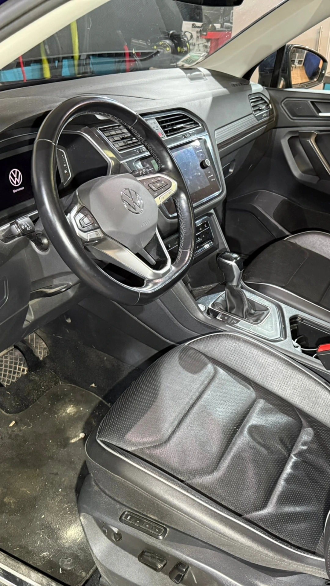 Nettoyage automobile et detailing Volkswagen Tiguan à Angres, Arras, Lens, Douai, Lille - F&L Detailing & Covering - 1